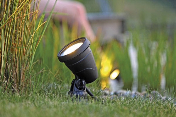 Oświetlenie LED lampy podwodne do oczka wodnego i stawu. Oświetlenie w ogrodzie dzięki LunAqua Classic LED Set3 Oase